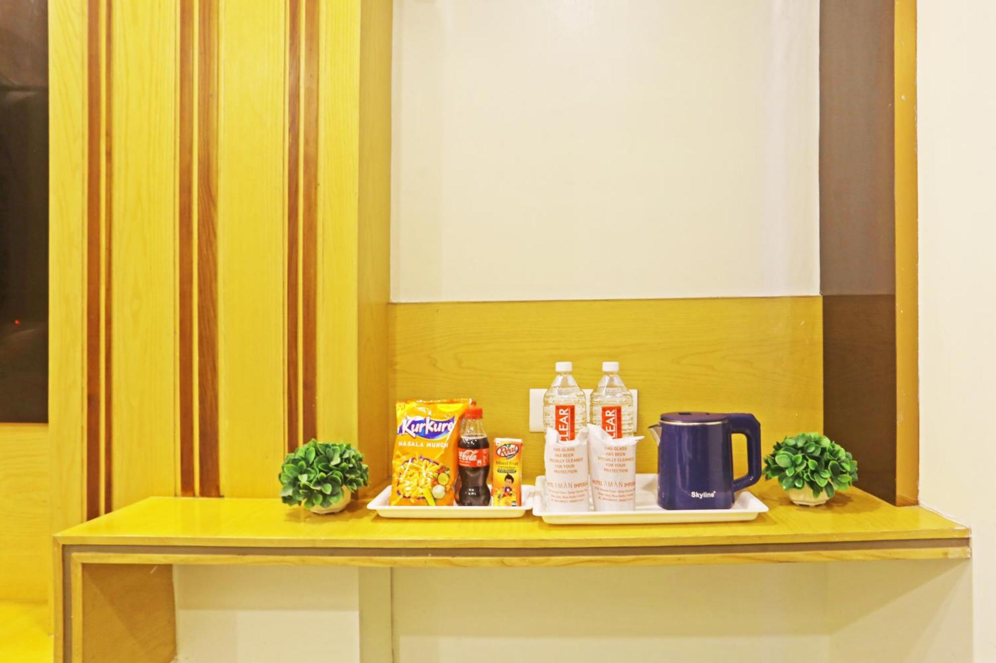 Hotel Aman Imperial Just A Minute Away From Railway Station And Connaught Place 4*